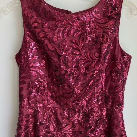 Eliza J Burgundy Sequin Gown - Picture 4 of 6